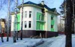 коттедж, Новосибирск Заельцовский район, Обкомовские дачи, кирп., 600 кв.м, 3-уровневый, пирс, 27 млн.руб