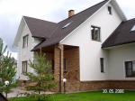 В стародачном поселке продается 2-этажный коттедж площадью 286 кв.м, готовый к проживанию. В 150 метрах от дома находится лес.