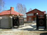 Коттедж в Берёзоавском (2 этажа и цоколь), бассейн, барбекю, баня, гараж на 4 авто, летний домик, мебель.