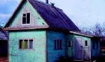 Волховский р-н, 126 км Мурманского ш.: на з/у 10 соток летний дом 5х4 м, свет, печь, рядом канал, лес