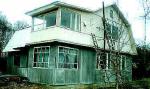 Синявино, Кировский р-н: простор. зим. дом, брус, 9х13, 5 комн., веранда, мансарда, эл-во, колонка, сад, быстр. оформ., подъезд кр. год. 870000 руб.