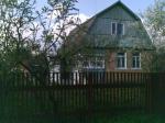 Дача в с т 55 км. от МКАД Кирпичная с мансардой, отопление, душ, новые летняя кухня и беседка, свет, скважина, вода в доме и на кухне, слив автоматический, садовые деревья и кустарники, круглогодичный подъезд, охрана, тихо уютно.