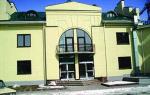 коттедж, Новосибирск Октябрьский район, Шевченко ул., кирп., 287, 3 уровня, таун-хаус, 3 веранды, 24