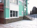 Коттедж, Заречная ул., лот.№07000000003, 20 мин. пешком,
Трехуровн евый коттедж в охраняемом коттеджном поселке. 30 км. от Мкад по Калужскому шоссе. Участок 12 соток. Общ. площадь коттеджа 365, 8 кв.м. Полы с подогревом. Стеклопакеты. 3 санузла. Мансарда.