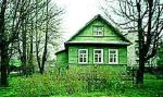 Мга: жил. дом бревенч, 6х9, 60кв. м(25+10), манс-40, веранда-10, кухня-11, печь, эл-во-столбы, гараж.