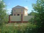 Продам 2х этажный коттедж с участком в центре районного центра
