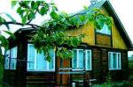 Горелово 1 км, Ломоносовский р-н: уютн. зелен. сад-во в бл.пригороде, доброт. дача 5х8 м, комн., кух., вер., мансарда, ухож. уч. 6 сот., баня, тепл., свой колодец, лес, 1650 тыс.р. Фото 518_ 3211