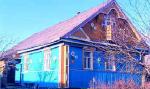 Волхов: на огорож. уч. брев. дом 8х8 м, 3 комн., кухня, отопл. печь, баня, погреб, колодец, прописка
