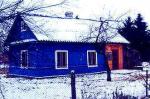 Куземкино, Кингисеппский р-н: у р.Луга огорож. уч. 14 сот., собств., с выходом к реке, добр. жил. дом 5х9 м, свет, отд. ваг., рубл. баня, плод. сад, ряд. лес, док. гот., 1375 тыс.р. Фото 518_3876