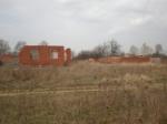 продам недострой в деревне ИЖС(ПМЖ)55 км от МКАД на 10 сотках+10 соток(недострой)8000$ сотка