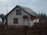 Продается Дача, 95км. от МКАД по Ярославскому ш. Кирпич. 2 Этажа. Обшита вагонкой. Отопление печное. Баня. Хозблок. Свет. Вода скважина. Сад.