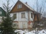 Всеволожский р-н, СПб+7км, Колтуши, в элитном сад-ве, собств., 9 сот с зим, 3-уров. домом 6х6, общ. 100кв.м- жилая 70кв.м, фундамент ж/б блоки, гараж, 2 печи, решётки на окнах, на участке плодовые посадки, элек-во, центр водопровод, газ лето 2008, хороший