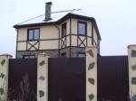 Продаю отличный дом-коттедж 45 км от МКАД по Дмитровскому шоссе-деревня Капорки, вид из окна гора Сорочаны и 300 метров до Яхромского водохранилища